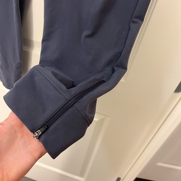 Nike Dri Fit jogger pants-L - Picture 2 of 5